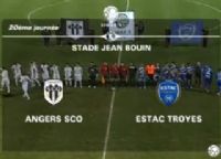 Football Ligue 2 : vidéo du match Angers SCO - Estac Troyes du du 18 janvier 2012. Le mercredi 18 janvier 2012 à Angers. Maine-et-loire. 